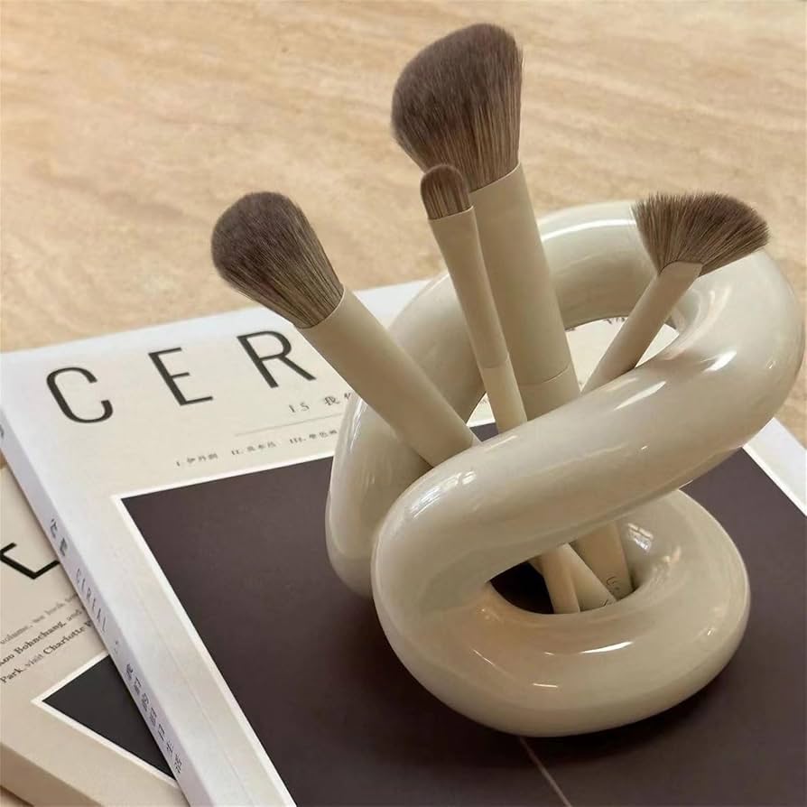 The Ceramic Brush Holder